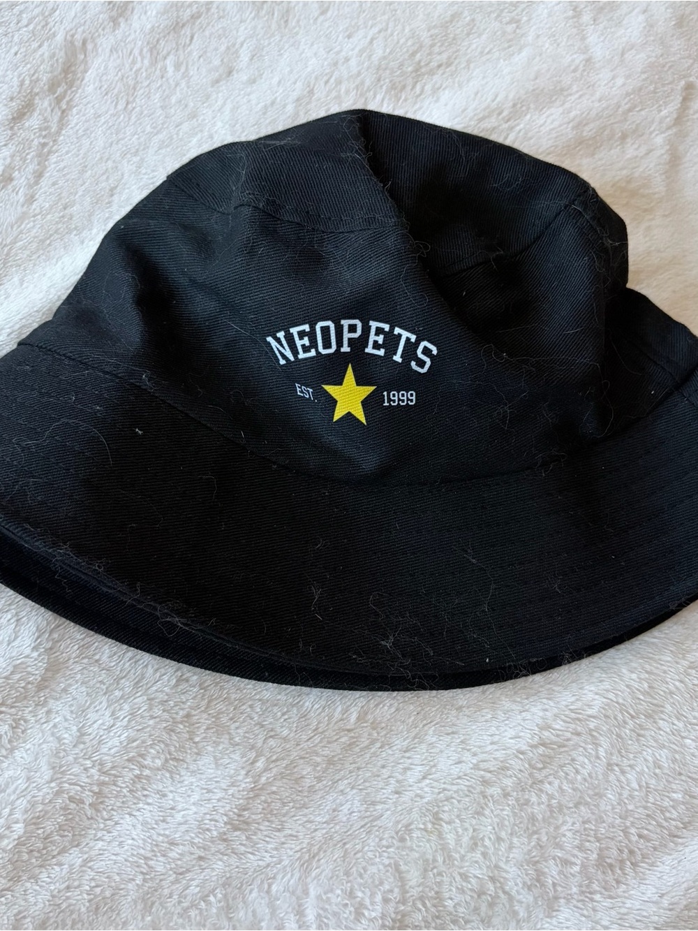 Neopets Brand New Black Bucket Hat with Yellow Star